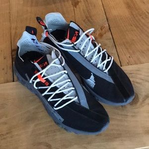 Nike react WR ISPA “gun smoke”
